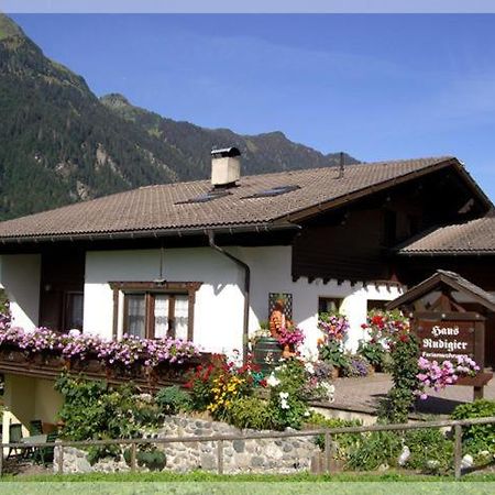 Rudigier Margret Und Franz Apartment ซังคท์กัลเลนเคียร์ช ภายนอก รูปภาพ